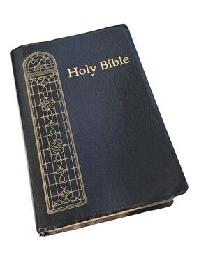 Holy Bible KJV Giant Print Regency Edition Words Of Christ In Red Concordance